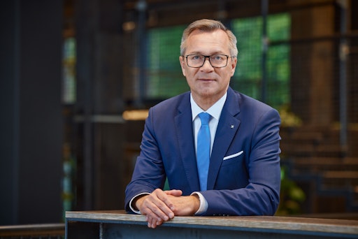 Heinz Konrad, RVS-Generaldirektor: „Der RVS konnte an die
erfolgreichen Vorjahre anknüpfen und hat für 2025 insgesamt erneut
ein erfreuliches Ergebnis erzielt.“