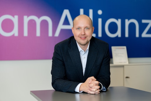 Vorschau Bild von "Einsatz für die Allgemeinheit verdient nicht nur Anerkennung,
sondern auch konkrete Unterstützung." René Brandstötter, CSO Allianz
Österreich