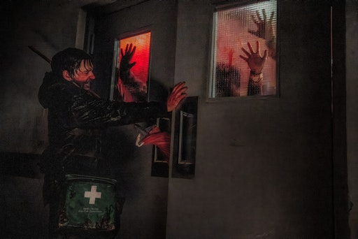 Austin Abrams in Constantin Films and Columbia Pictures RESIDENT
EVIL, Regie Zach Cregger. // Weiterer Text über ots und
www.presseportal.de/nr/12946 / Die Verwendung dieses Bildes für
redaktionelle Zwecke ist unter Beachtung aller mitgeteilten
Nutzungsbedingungen zulässig und dann auch honorarfrei.
Veröffentlichung ausschließlich mit Bildrechte-Hinweis.