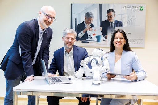 Erfolgreiche Führung bedeutet heute mehr denn je, technologische
Möglichkeiten mit menschlicher Kompetenz zu verbinden. Mit dem neuen
Seminarprogramm unterstützt das WIFI Management Forum Führungskräfte
dabei.