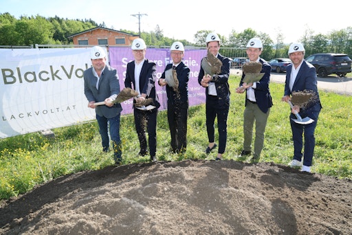 https://www.apa-fotoservice.at/galerie/39921 OBERNDORF /
SALZBURG: 2026-05-05: Spatenstich Gro√übatteriespeicher Oberndorf
durch die Blackvolt Energy Foto: Blackvolt Energy/APA
Fotoservice/Franz Neumayr