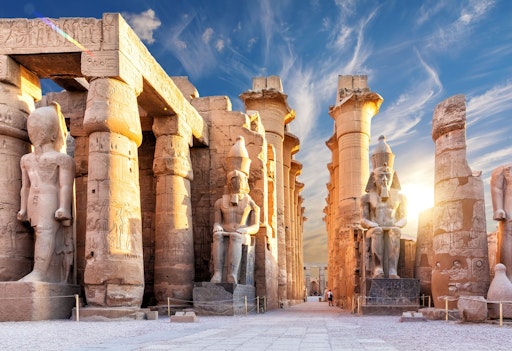 Columns and statues of the Luxor temple main entrance, first
pylon, Egypt. // Weiterer Text über ots und
www.presseportal.de/nr/138783 / Die Verwendung dieses Bildes für
redaktionelle Zwecke ist unter Beachtung aller mitgeteilten
Nutzungsbedingungen zulässig und dann auch honorarfrei.
Veröffentlichung ausschließlich mit Bildrechte-Hinweis.