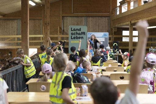 Vorschau Bild von Klassenzimmer im Stall