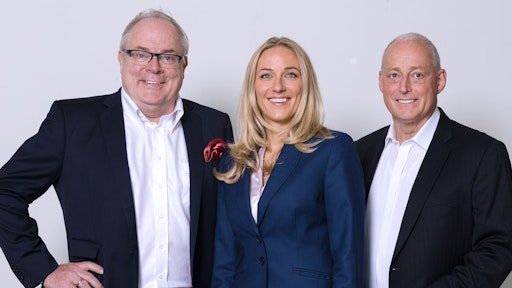 Uwe Köstens, Julia Hammer, and Martin Hammer (from left to
right), the management team of enomyc GmbH. Julia Hammer will also
lead the group holding company. Photo: enomyc GmbH // Weiterer Text
über ots und www.presseportal.de/nr/164573 / Die Verwendung dieses
Bildes für redaktionelle Zwecke ist unter Beachtung aller
mitgeteilten Nutzungsbedingungen zulässig und dann auch honorarfrei.
Veröffentlichung ausschließlich mit Bildrechte-Hinweis.