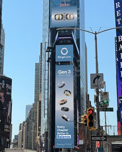 RingConn eröffnete am 5. Mai die Vorbestellungen für den Gen 3
vor der offiziellen Markteinführung am 29. Mai und markierte diesen
Anlass mit einem Beitrag auf der ikonischen Plakatwand am One Times
Square in New York City am ersten Tag der Vorbestellungen. Das Gerät
der nächsten Generation kombiniert ganzheitliche
Gesundheitsüberwachung, subtile intelligente Benachrichtigungen und
neue, hochwertige Oberflächen, die ein ultraleichtes und schlankes
Design bieten, ohne die lange Akkulaufzeit zu beeinträchtigen. //
Weiterer Text über ots und www.presseportal.de/nr/170064 / Die
Verwendung dieses Bildes für redaktionelle Zwecke ist unter
Beachtung aller mitgeteilten Nutzungsbedingungen zulässig und dann
auch honorarfrei. Veröffentlichung ausschließlich mit
Bildrechte-Hinweis.