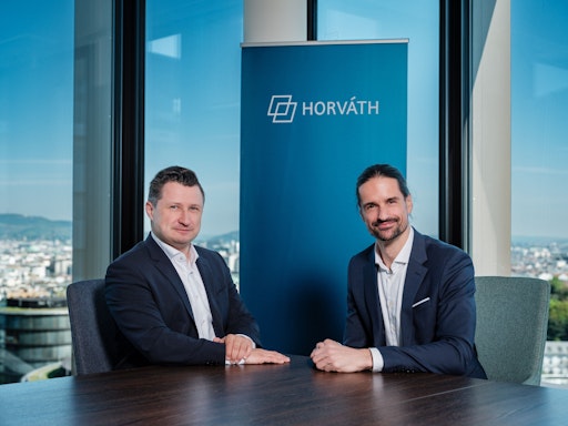v.l.n.r.: Peter Schentler (Partner und Leiter CFO Advisory bei
Horváth) und Peter Zeller.