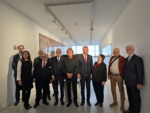 Slavkov 3-Treffen mit Bundespräsident Alexander Van der Bellen,
Präsident Petr Pavel (Tschechische Republik) und Präsident Peter
Pellegrini (Slowakische Republik). Ebenfalls im Bild: Werner
Trenker, Sonja Zsolnai Kasztler, Vincent Polakovič (Direktor
Danubiana)