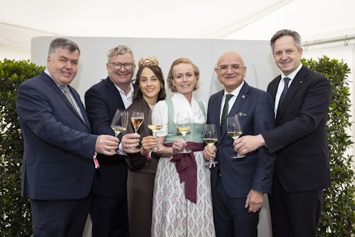Beste Stimmung bei der Eröffnungszeremonie des Internationalen
Weinfestivals VieVinum 2026