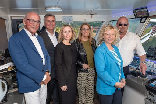 Vorschau Bild von Erwiesen den VolkshelferInnen die Ehre