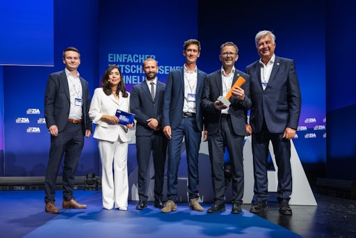 Gruppenfoto von den Gewinnern des Innovations of the Year 2026,
der Kategorie "Design & Build" am Tag der Immobilienwirtschaft 2026