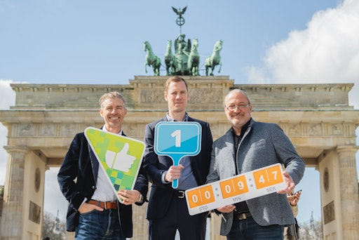 v.l.: Andreas Spiegel (DRS Investment SE), Philip Maurer und Raik
Petzold (beide AssetOrb) wollen den AURENA-Wachstumskurs in
Deutschland weiter vorantreiben