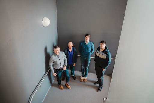 Das Gründungsteam von Quanscient (v. l. n. r.): Juha Riippi,
Valtteri Lahtinen, Alexandre Halbach und Asser Lähdemäki; als
fünfter Co-Founder kam 2024 Andrew Tweedie dazu.
