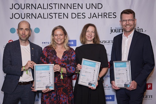  Die stellvertretende APA-Chefredakteurin Katharina Schell wurde
als „Chefredakteurin des Jahres 2025“ ausgezeichnet. Im Bild mit
Rudolf Wiedner (ProSieben.Sat1.Puls4), Corinna Milborn
(ProSieben.Sat1.Puls4) auf Rang 3 und Sebastian Prokop (ORF) auf
Rang 2.