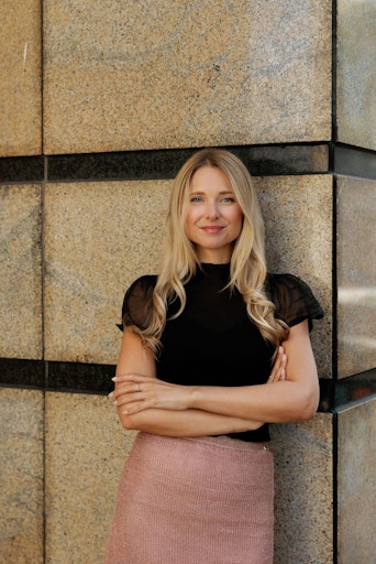 Vorschau Bild von Lena Kornau, Founder und Managing Director des AI Summit
Kitzbühel. 2026 findet der Summit erstmals auf der
Hahnenkamm-Bergstation auf 1.700m statt – am 17. und 18. Juni 2026
in Kitzbühel.