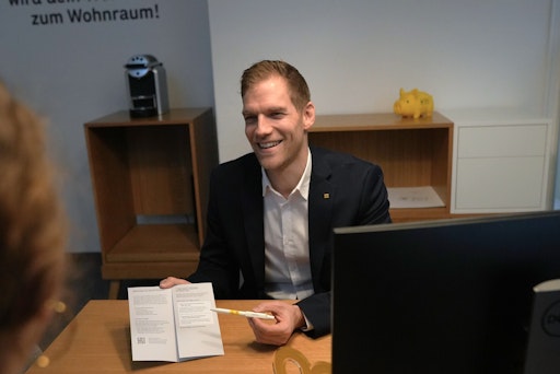bank99 Studie: Österreicher*innen zeigen sich bei Krediten zurückhaltend – Vertrauen in traditionelle Banken dominiert
