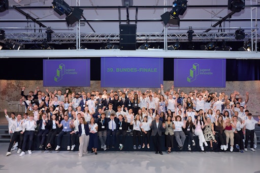 https://www.apa-fotoservice.at/galerie/39951 Alle Finalist*innen
beim Bundesfinale von Jugend Innovativ #39