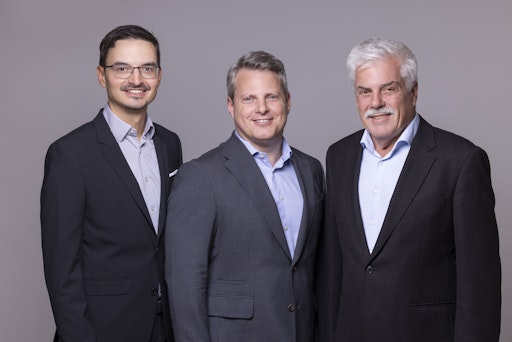 Das BDO Führungsteam in Schlins von links nach rechts: Markus
Klösges, Director und Geschäftsführer der Digitali-sierungspartner
GmbH, Christian Gerstgrasser, Partner und Geschäftsführer der BDO
Steuerberatung GmbH, Kurt Gerstgrasser, Seniorchef und
Unternehmensgründer.