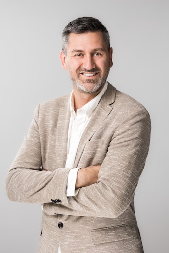 Philipp Gorczak übernimmt bei Almdudler die Position des Key
Account Managers für den Außerhausmarkt Österreich.