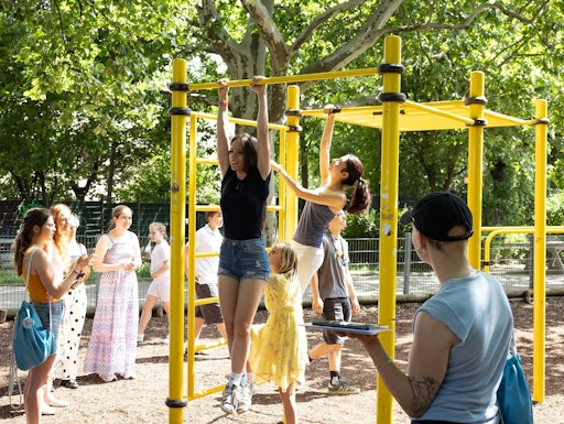 Die City Challenge der Wiener Gesundheitsförderung – WiG in
Hernals führt die Jugendlichen durch den Bezirk und vereint
Gesundheitsthemen mit Spaß und Bewegung.