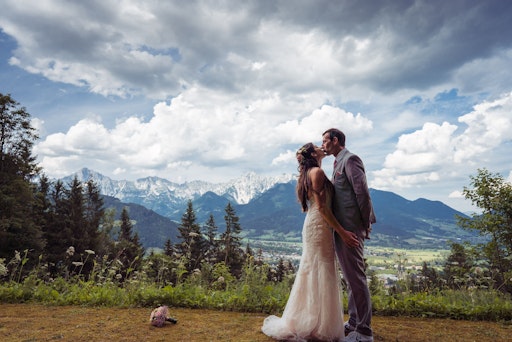 Vorschau Bild von Heiraten im Gesäuse inmitten einer unglaublichen Naturkulisse