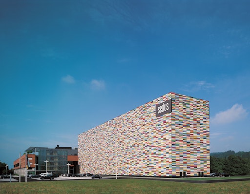 The Sedus Stoll Group reached further milestones in its climate
strategy during 2025. In June, the Group officially committed to the
Science Based Targets initiative (SBTi), aligning its climate
ambitions with the 1.5°C pathway of the Paris Agreement. At the same
time, the group continued to expand its climate compensation
activities. // Weiterer Text über ots und
www.presseportal.de/nr/43223 / Die Verwendung dieses Bildes für
redaktionelle Zwecke ist unter Beachtung aller mitgeteilten
Nutzungsbedingungen zulässig und dann auch honorarfrei.
Veröffentlichung ausschließlich mit Bildrechte-Hinweis.