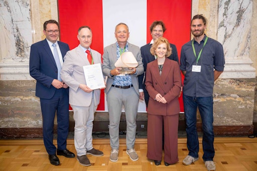Bei der Preis-Übergabe
