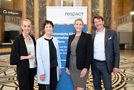 Beim respACT Lab “Biodiversity in Action” im Naturhistorischen
Museum Wien diskutierten Vertreter*innen aus Wirtschaft,
Wissenschaft und Finanzwelt, warum Biodiversität längst keine
ökologische Randfrage mehr ist, sondern zu einer zentralen Risiko-
und Chancen-Dimension für den Wirtschaftsstandort Österreich wird