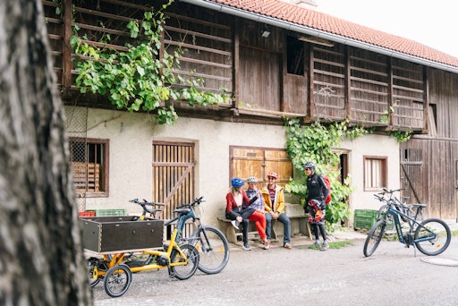 In der Tiroler Region Hall-Wattens sorgen zahlreiche Aktivitäten
dafür, mit Einheimischen Zeit verbringen zu können.