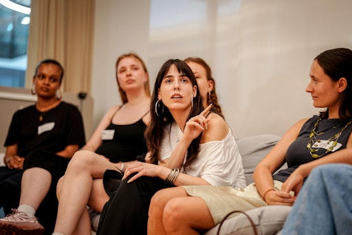 Vorschau Bild von Eröffnungs-Event des NewZ Club in der Berliner Zentralredaktion.
Im Rahmen des neuen Formats soll der Austausch zwischen jungen
Menschen und der dpa-Redaktion intensiviert werden. // Weiterer Text
über ots und www.presseportal.de/nr/8218 / Die Verwendung dieses
Bildes für redaktionelle Zwecke ist unter Beachtung aller
mitgeteilten Nutzungsbedingungen zulässig und dann auch honorarfrei.
Veröffentlichung ausschließlich mit Bildrechte-Hinweis.