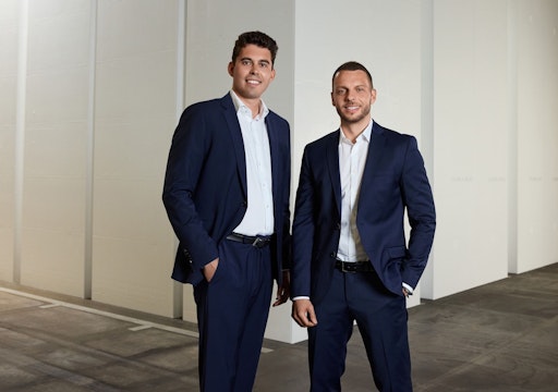 Vorschau Bild von Mit 1. Juli 2026 wird die Geschäftsführung von Austrotherm in
Österreich neu aufgestellt: Maximilian Schmid (links) und Christoph
Pröbstl (rechts) übernehmen gemeinsam die Geschäftsführung von
Austrotherm Österreich.