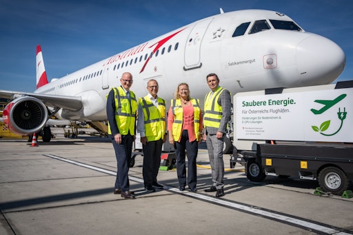 (v.l.nr.): Julian Jäger, Geschäftsführer Flughafen Wien, Bernd
Vogl, Geschäftsführer des Klima- und Energiefonds, Bettina
Ganghofer, Geschäftsführerin Flughafen Salzburg, und
Mobilitätsminister Peter Hanke. ©BMIMI/Holzer