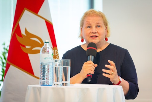 Vorschau Bild von Bundesministerin Korinna Schumann