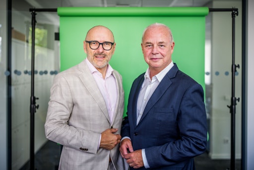 dpa-CEO Peter Kropsch (links) und dpa-Chefredakteur Sven Gösmann
(rechts) // Weiterer Text über ots und www.presseportal.de/nr/8218 /
Die Verwendung dieses Bildes für redaktionelle Zwecke ist unter
Beachtung aller mitgeteilten Nutzungsbedingungen zulässig und dann
auch honorarfrei. Veröffentlichung ausschließlich mit
Bildrechte-Hinweis.