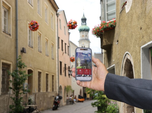 Vorschau Bild von Die free-key CityApp erkennt automatisch den Standort des Nutzers
und zeigt die Informationen der jeweiligen teilnehmenden Stadt oder
Gemeinde an. Bürger und Gäste benötigen dafür nur eine einzige App.