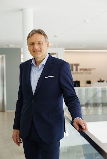 Vorschau Bild von Andreas Kugi, Scientific Director des AIT Austrian Institute of
Technology