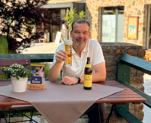 Vorschau Bild von Niki Riegler mit Hirter Hello