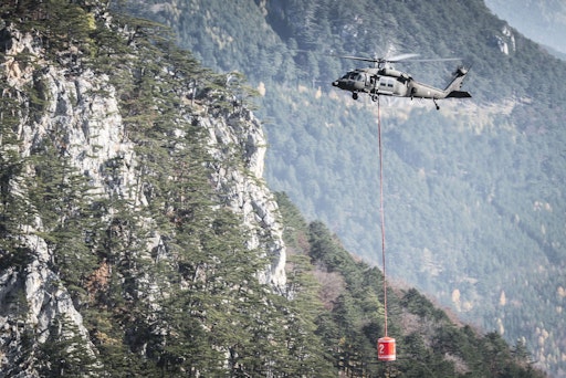 S70 Black Hawk des Bundesheer bei der Waldbrandbekämpfung