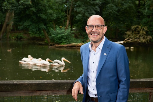 DI Gottfried Struggl, Geschäftsführer der OÖ Landesgartenschau
Wels 2027: „Die einzigartige Atmosphäre bleibt erhalten.
Gleichzeitig schaffen wir bessere Bedingungen für Tiere, neue
Naturerlebnisse und eine noch höhere Aufenthaltsqualität -
nachhaltig über das Veranstaltungsjahr 2027 hinaus.“