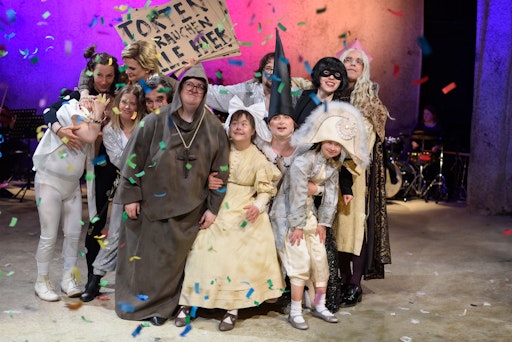 Vorschau Bild von Theaterakademie von LebensGroß, Aufführung "Die drei Musketiere"
an der Oper Graz