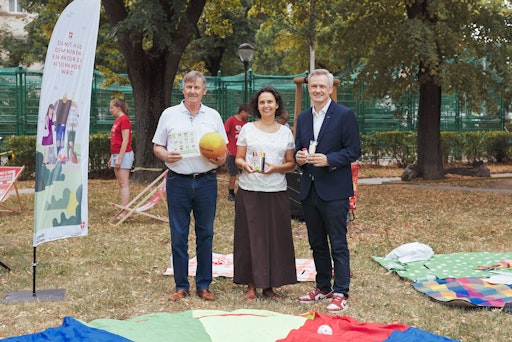 Bezirksvorsteher Erich Hohenberger, Wiener Wohnen
Interims-Direktorin Katharina Klement und Wiener Kinderfreunde
Aktiv-Geschäftsführer Daniel Bohmann