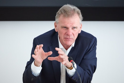Vorschau Bild von Dipl.-Ing. Mag. Michael Strebl, Vorstand E-Control, beim
Pressegespräch