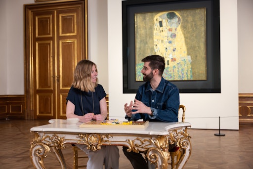 LEGO Designer Milan Madge und Stephanie Auer, Kuratorin für Kunst
des 19. und 20. Jahrhunderts im Belvedere Museum // Weiterer Text
über ots und www.presseportal.de/nr/65052 / Die Verwendung dieses
Bildes für redaktionelle Zwecke ist unter Beachtung aller
mitgeteilten Nutzungsbedingungen zulässig und dann auch honorarfrei.
Veröffentlichung ausschließlich mit Bildrechte-Hinweis.