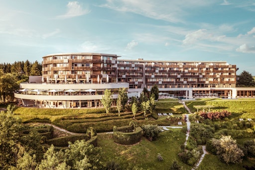 Falkensteiner Balance Resort Stegersbach, eines der neun
österreichischen Falkensteiner Hotels, das sowohl mit dem
Österreichischen Umweltzeichen als auch mit dem EU Ecolabel
zertifiziert ist. ©FMTG