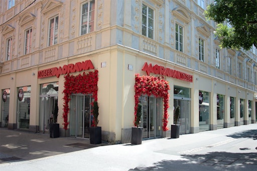 Vorschau Bild von Außenansicht der Buchhandlung Morawa Moser in Graz