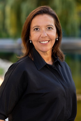 Martina Hirsch, Geschäftsführerin s REAL