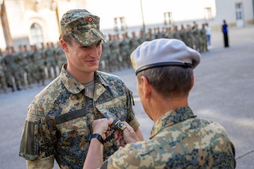 Bundesheer: 122 Offiziersanwärter starten ihre Ausbildung an der
Theresianischen Militärakademie