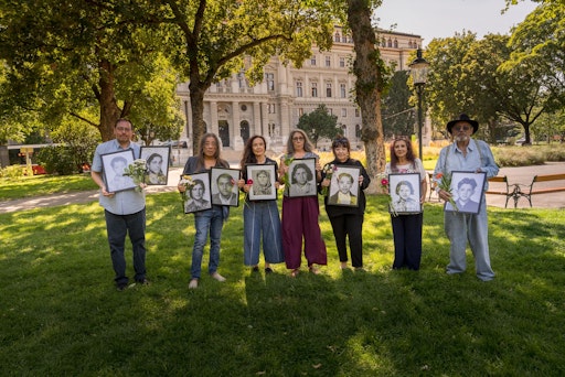 Erinnerung darf nicht an den Rand gedrängt werden – weder
historisch noch räumlich. Ein nationales Mahnmal für die Opfer des
Holocaust an den Roma – darunter die Lovara – und Sinti gehört ins
Herz unserer Demokratie. Der Verein Voice of Diversity setzt sich
seit vielen Jahren für eine lebendige Erinnerungskultur und für die
gesellschaftliche Sichtbarkeit der Roma in ihrer gesamten Vielfalt
ein. Dazu gehört auch, die Geschichte der Lovara als bedeutender
Teil der österreichischen Roma-Community sichtbar zu machen.