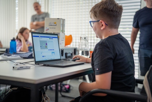 Vorschau Bild von Von 27. bis 31. Juli 2026 fand der Coding4Kids Kurs am NTS
Standort in Innsbruck statt.
