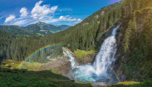 Die Krimmler Wasserfälle bleiben 2026 Österreichs sichtbarstes
Wasserfall-Motiv auf Instagram. Zum Stichtag 16. Juli 2026 entfielen
auf den Hashtag „Krimmler Wasserfälle“ mehr als 50.700
Instagram-Postings. Zu diesem Ergebnis kommt eine Analyse des PR-
und Kommunikationsdienstleisters APA-Comm, der nach 2020 zum zweiten
Mal die Hashtag-Präsenz österreichischer Wasserfälle untersucht hat.