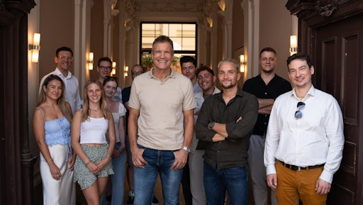 Armin Assinger und das Team von Jufina starten eine
Aufklärungskampagne gegen rechtswidrige Kreditbearbeitungsgebühren.